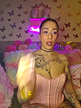 Chachou000 online show from February 2026 08:06:01 PM