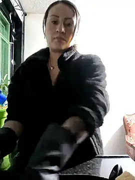 Snapshot of LuisaFernanda170823 chatting on December 2025 12:15:01 AM LuisaFernanda170823 online show from December 2025 12:15:01 AM