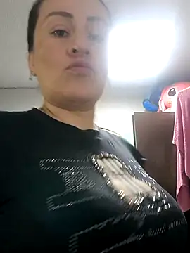 Snapshot of LuisaFernanda170823 chatting on October 2025 02:28:02 PM LuisaFernanda170823 online show from October 2025 02:28:02 PM