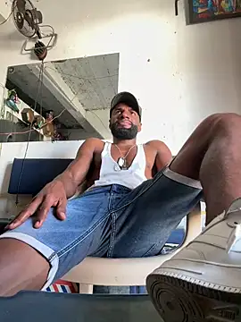 BL4CKBUNY online show from February 2025 09:01:01 PM