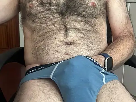 Snapshot of spanishairy chatting on November 2025 11:42:02 AM spanishairy online show from November 2025 11:42:02 AM