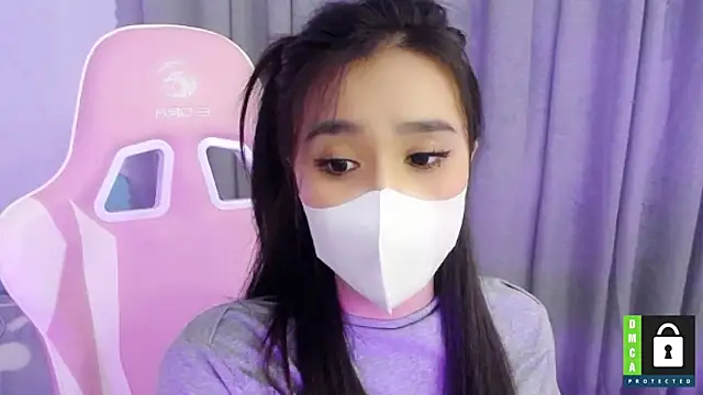 Snapshot of San___San chatting on February 2025 03:40:01 PM San San online show from February 2025 03:40:01 PM