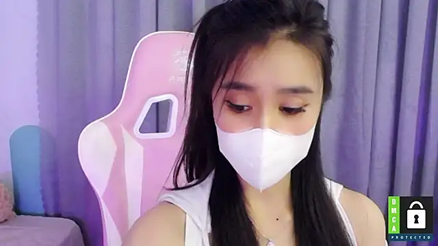 Snapshot of San___San chatting on February 2025 01:05:01 PM San San online show from February 2025 01:05:01 PM