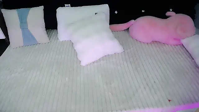 San   San online show from April 2026 07:32:01 PM