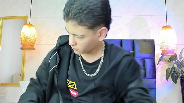 Levy Steve online show from December 2025 04:35:02 AM