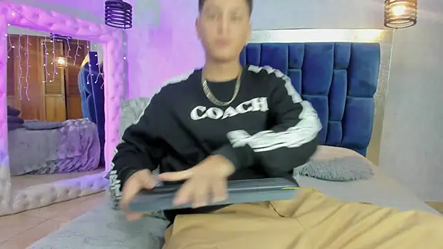 Levy Steve online show from December 2025 03:05:02 AM