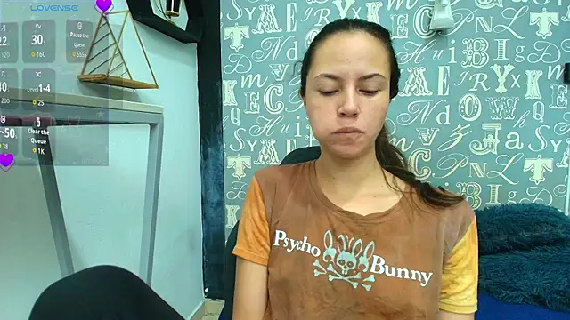 Lindsey8 online show from November 2025 12:21:02 PM