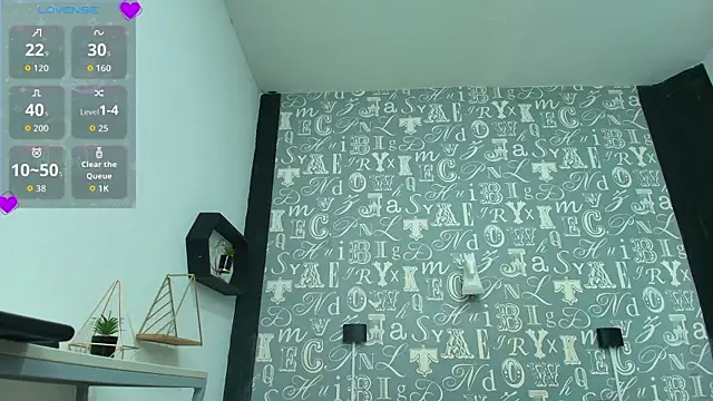 Lindsey8 online show from November 2025 12:30:01 PM