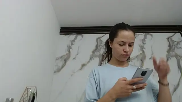 Lindsey8 online show from March 2026 12:17:02 PM