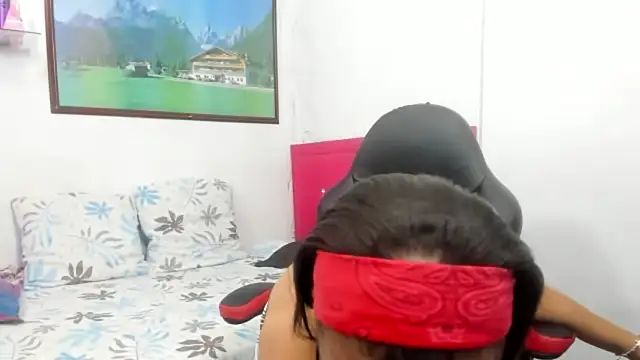 Snapshot of daniela_xue chatting on June 2026 07:25:02 PM daniela xue online show from June 2026 07:25:02 PM