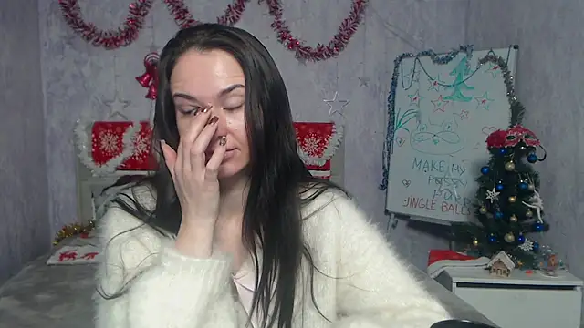 Snapshot of KaraCriegs chatting on January 2026 06:37:01 PM KaraCriegs online show from January 2026 06:37:01 PM