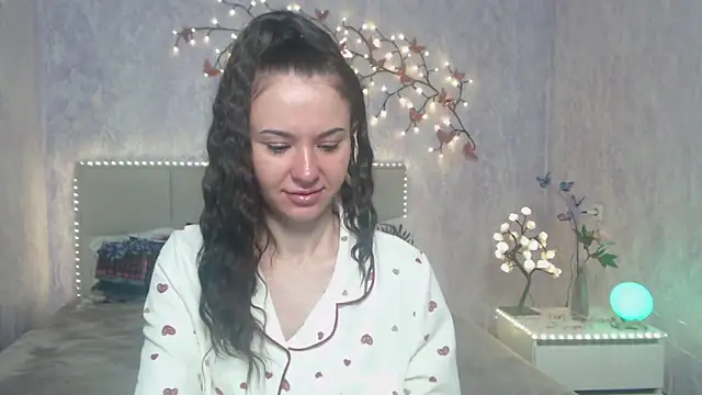 KaraCriegs online show from March 2026 06:18:02 PM