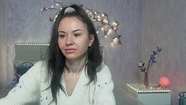 Snapshot of KaraCriegs chatting on February 2026 06:53:02 PM KaraCriegs online show from February 2026 06:53:02 PM