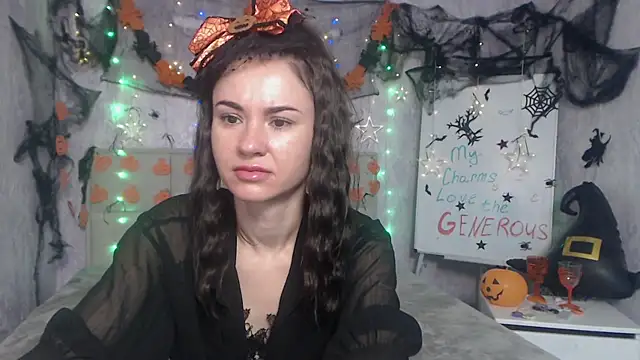 KaraCriegs online show from October 2025 06:20:02 PM