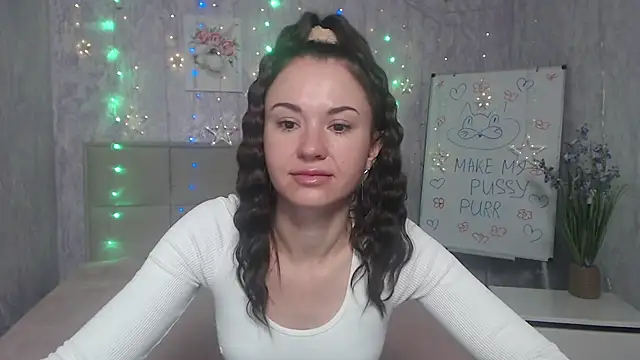 Snapshot of KaraCriegs chatting on October 2025 05:14:01 PM KaraCriegs online show from October 2025 05:14:01 PM