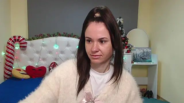 Snapshot of KaraCriegs chatting on December 2025 06:54:02 PM KaraCriegs online show from December 2025 06:54:02 PM