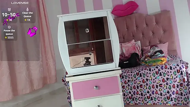 zaleya mateus online show from November 2025 01:09:02 AM