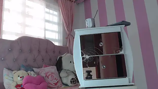 zaleya mateus online show from March 2026 04:12:02 PM