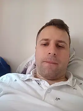 LucianM6 online show from March 2026 08:49:02 AM
