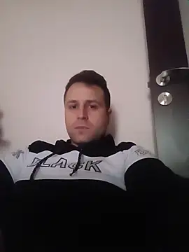 LucianM6 online show from November 2025 09:09:02 AM