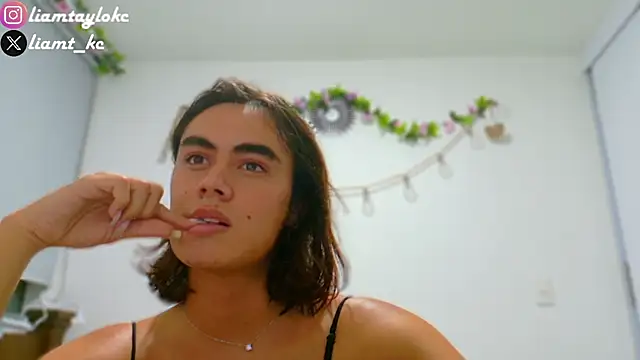 Liam Taylor online show from December 2024 01:25:02 AM
