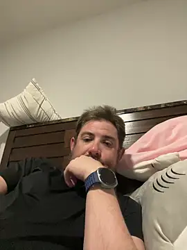 caliguy37 online show from February 2026 02:41:01 AM