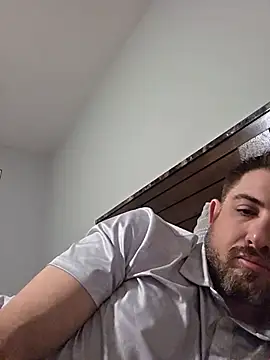 caliguy37 online show from June 2026 07:13:02 AM