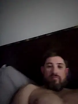 caliguy37 online show from April 2026 01:28:01 AM