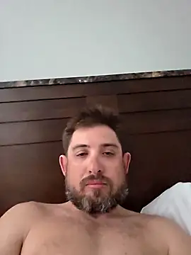 caliguy37 online show from April 2026 10:11:01 PM