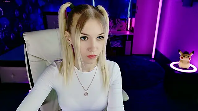 Snapshot of ShhhO_O chatting on March 2026 10:49:02 AM ShhhO O online show from March 2026 10:49:02 AM