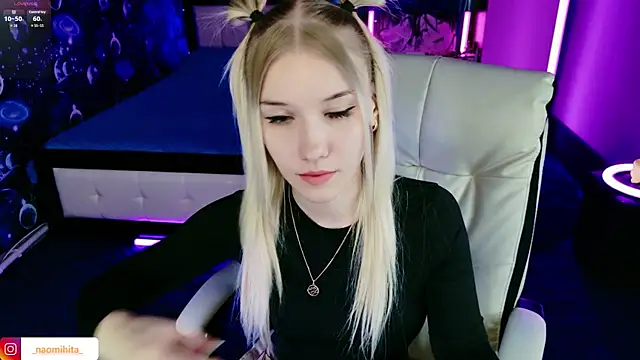 Snapshot of ShhhO_O chatting on April 2026 01:37:01 PM ShhhO O online show from April 2026 01:37:01 PM