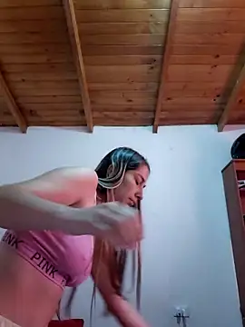 Iris love18 online show from December 2025 03:34:02 PM