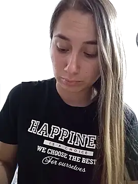 Iris love18 online show from November 2025 08:45:01 PM