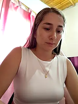 Iris love18 online show from February 2026 03:22:01 PM