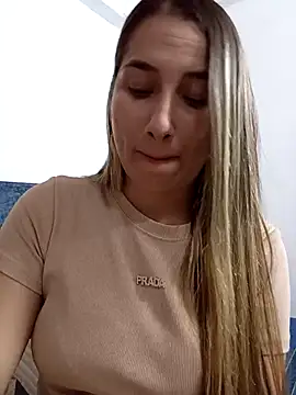 Iris love18 online show from November 2025 05:39:02 PM