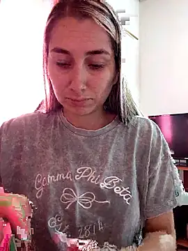 Snapshot of Iris_love18 chatting on April 2026 05:08:02 PM Iris love18 online show from April 2026 05:08:02 PM