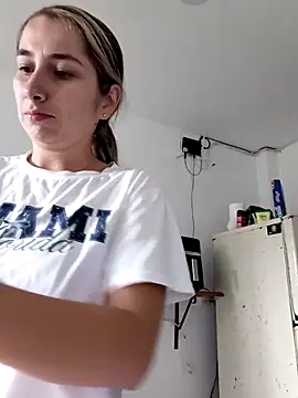 Iris love18 online show from February 2026 03:24:01 PM