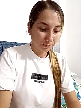 Iris love18 online show from November 2025 04:55:02 PM