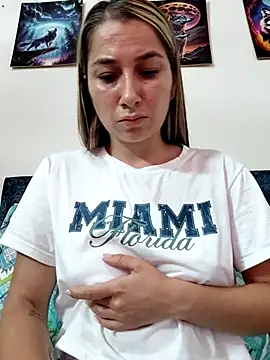 Iris love18 online show from April 2026 02:37:01 PM