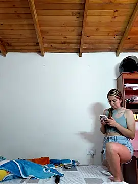 Iris love18 online show from February 2026 02:39:02 PM