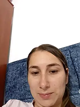 Iris love18 online show from November 2025 12:37:02 AM