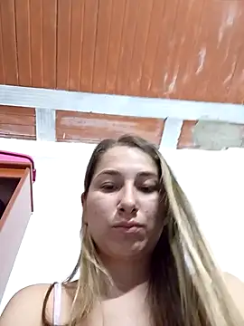 Iris love18 online show from November 2025 01:47:01 PM