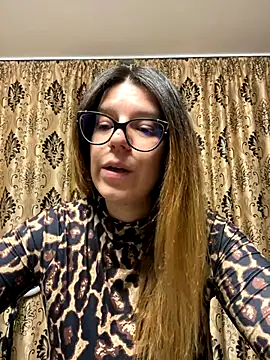 NadiraNoor online show from September 2025 09:53:02 PM