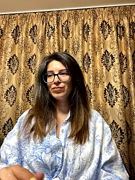 NadiraNoor online show from May 2026 11:15:01 PM