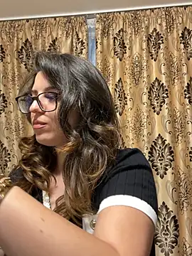 NadiraNoor online show from May 2026 03:14:02 AM