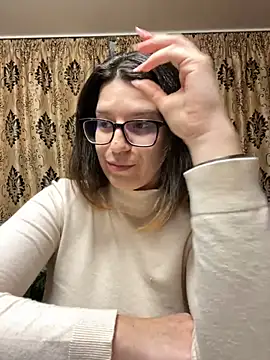 NadiraNoor online show from April 2026 10:24:02 PM