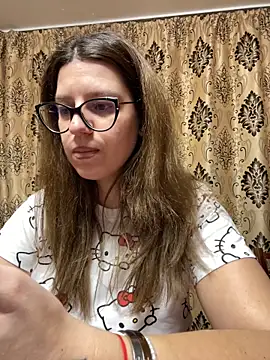 NadiraNoor online show from March 2025 05:50:01 PM