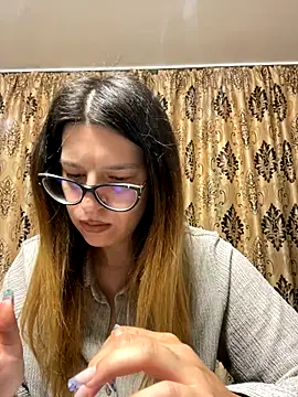 NadiraNoor online show from October 2025 04:42:02 PM