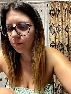 NadiraNoor online show from October 2025 09:48:01 PM