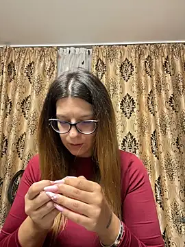 NadiraNoor online show from September 2025 10:10:02 PM